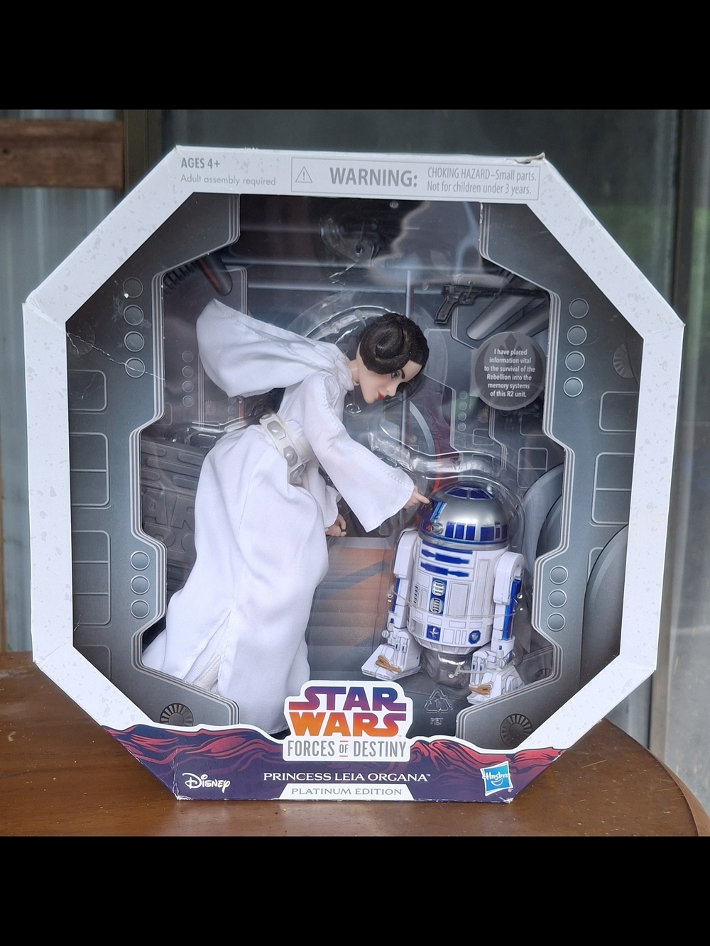 Star Wars Forces of Destiny Princess Leia Organa & R2-D2 Platinum Edition